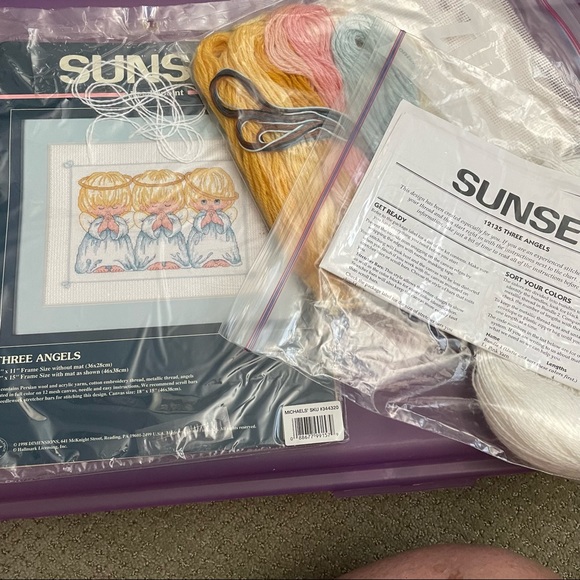 Three Angels needlepoint kit - Picture 3 of 3